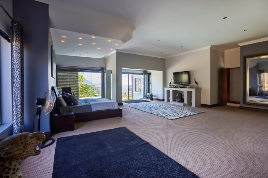 13 Bedroom Property for Sale in Plattekloof 3 Western Cape